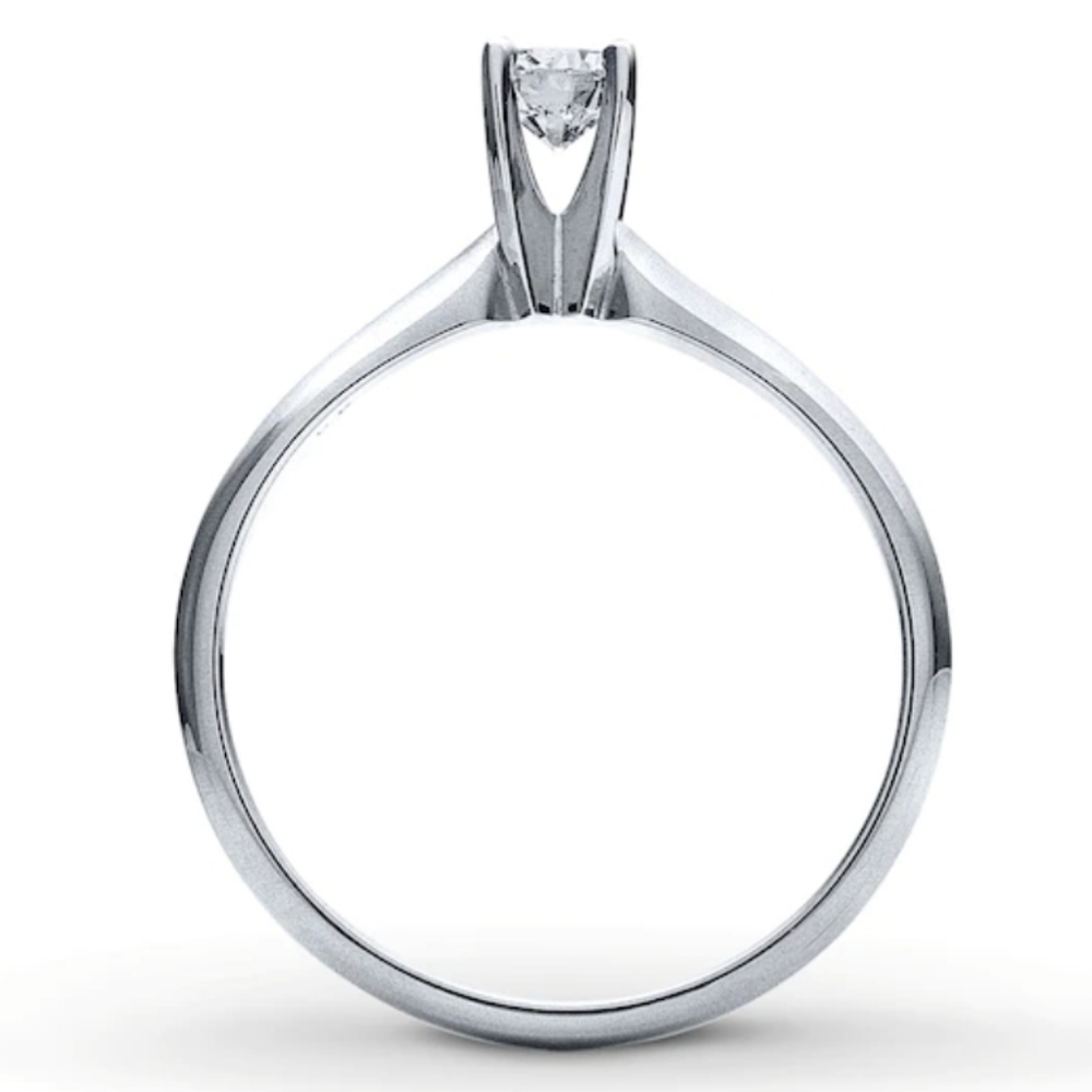 Engagement ring - Picture 2 of 2